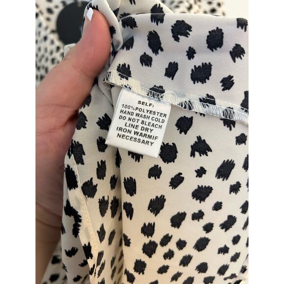 New Smocked Bib Animal Print Dot Blouse Size Small - Picture 7 of 8